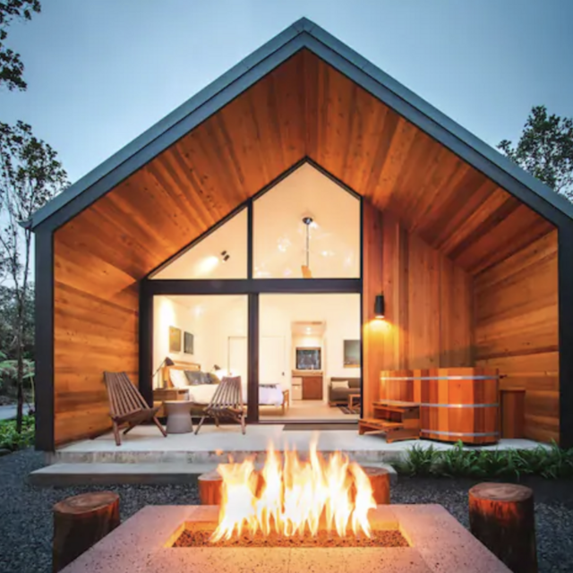 Elopement: Stay at the Kuono Cabin in Volcano, HI