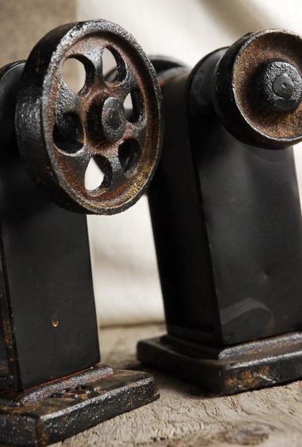 Vintage Industrial Rustic Iron Gear Vice Bookends
