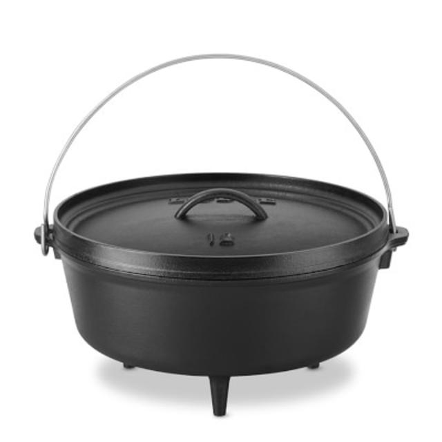 Lodge Cast-Iron Camping Dutch Oven