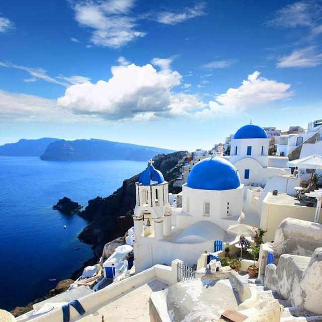 A Honeymoon in Greece!