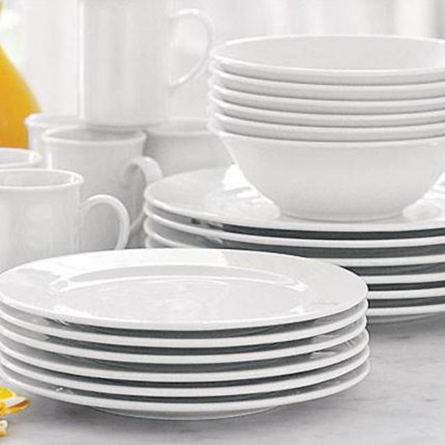 Bistro 24 pc Dinnerware Set