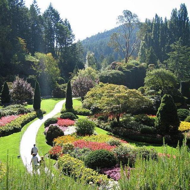 Butchart Gardens, Wine, Chocolate & Edible Petals (Victoria, British Columbia)