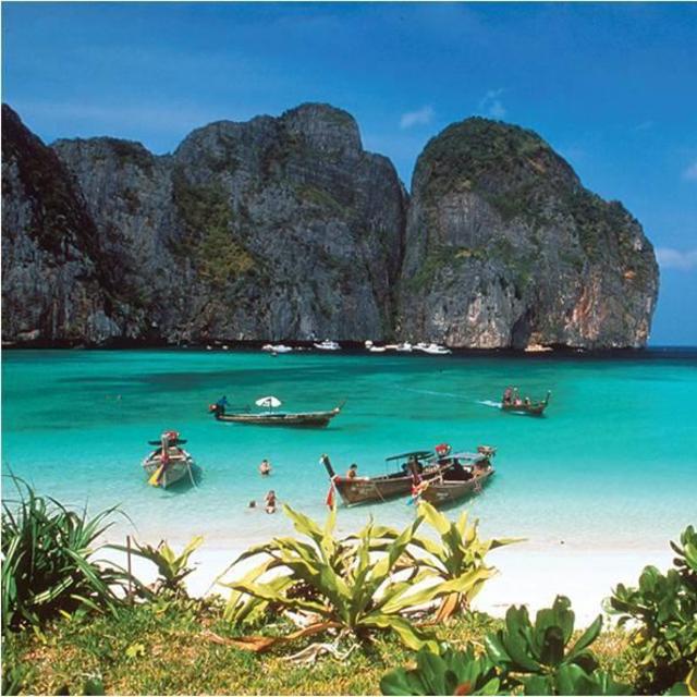 Phi Phi Island Speed Boat Excursion