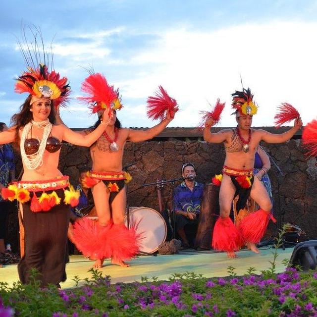 Hawaiian Luau (one on each island!)