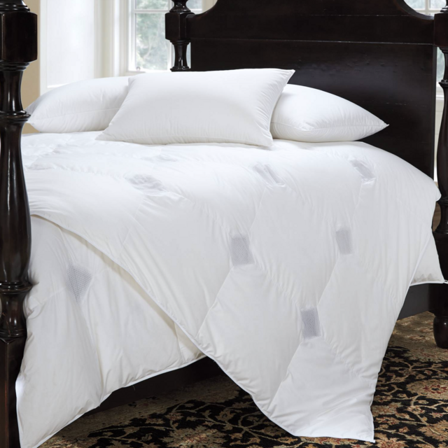 Cuddledown Temperature Regulating Synthetic Fill Comforter (King OS)