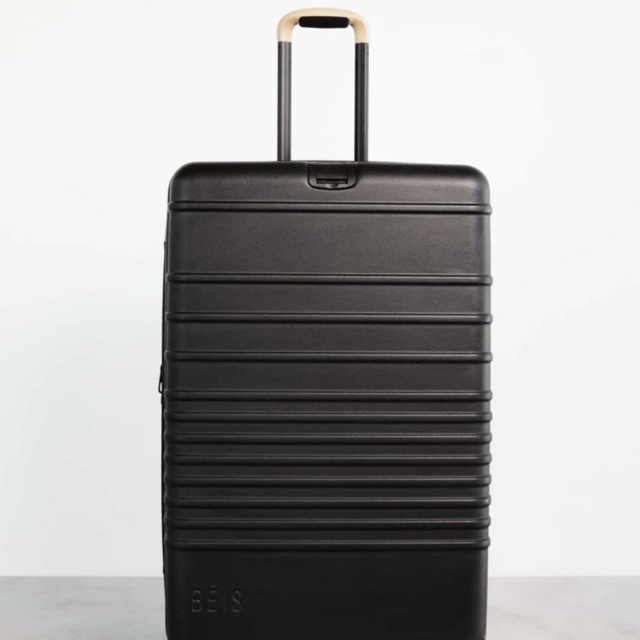 29" Large Luggage in Black