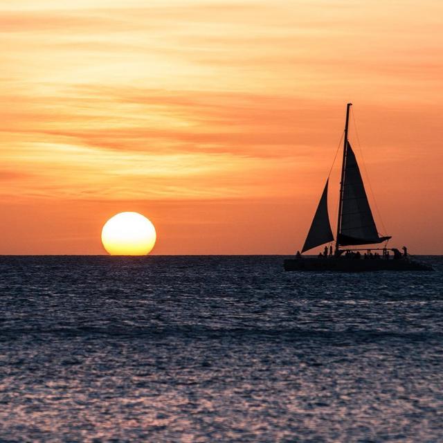 Honeymoon Kai Kanani Sunset Sail