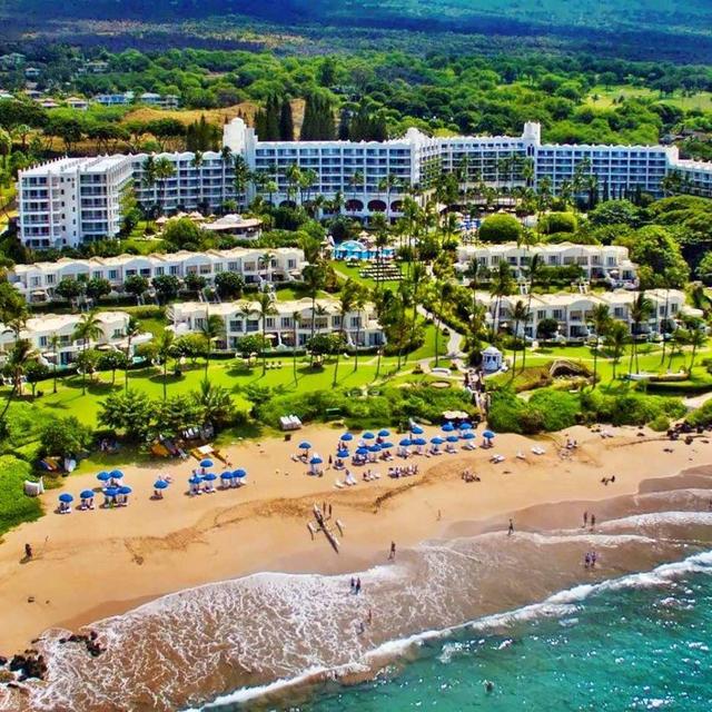 Fairmont Kea Lani, Maui Honeymoon Accommodations