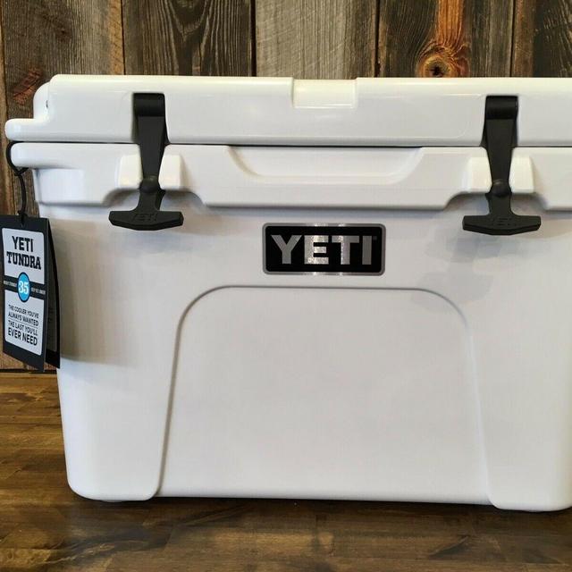 YETI Tundra 35 Cooler