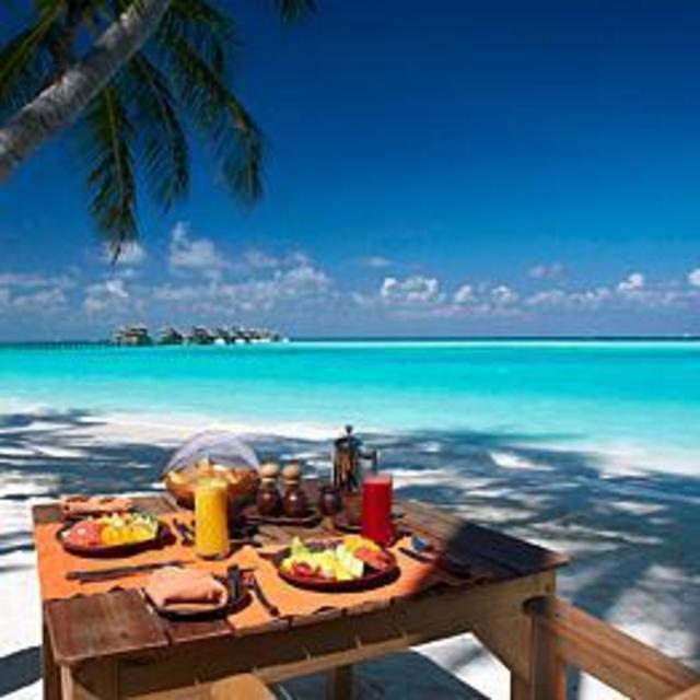 Brunch on the beach