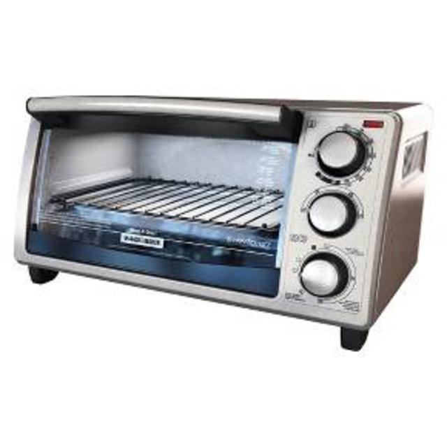 BLACK + DECKER 4-Slice Toaster Oven - Stainless