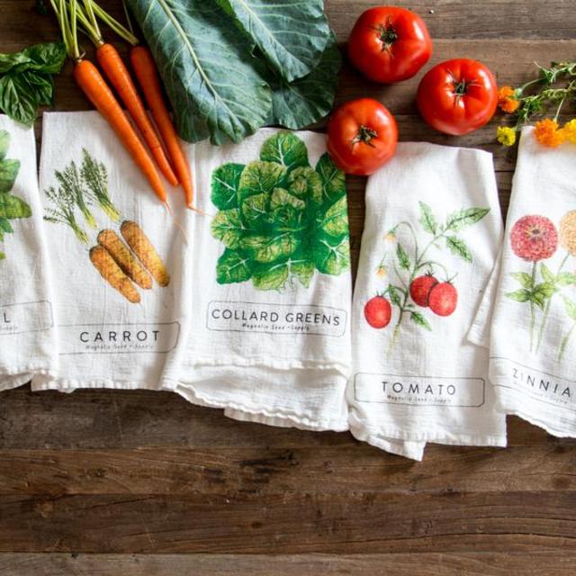 Magnolia Garden Towel