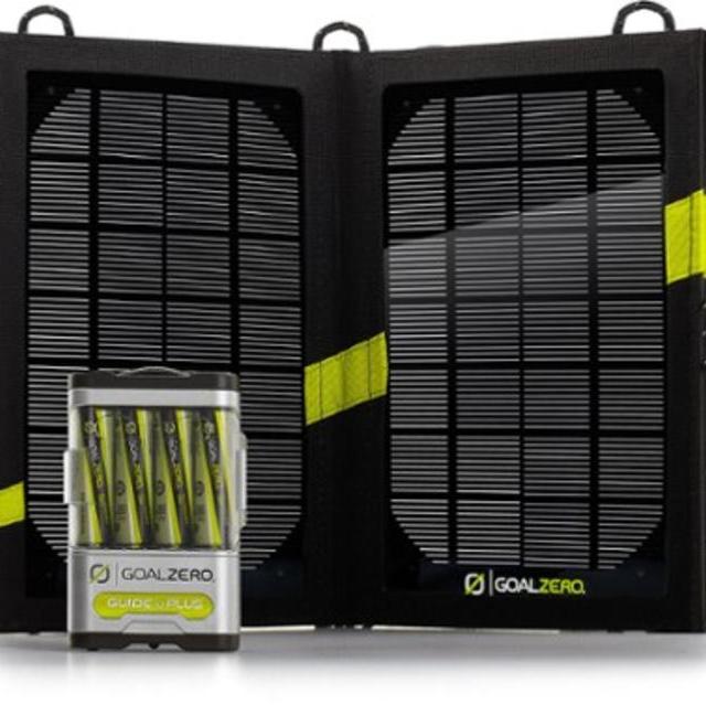 REI - Guide 10 Plus Adventure Kit Solar Charger