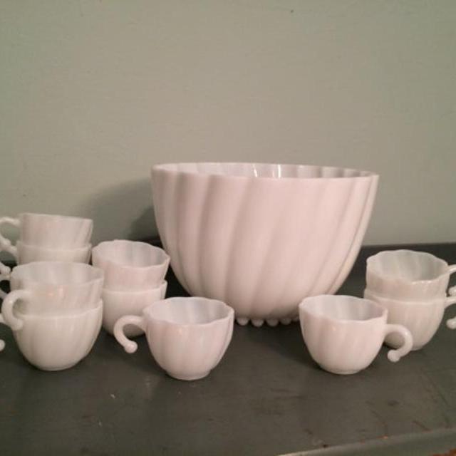 SALE Milk Glass Large Swirl Punch Bowl & Cups