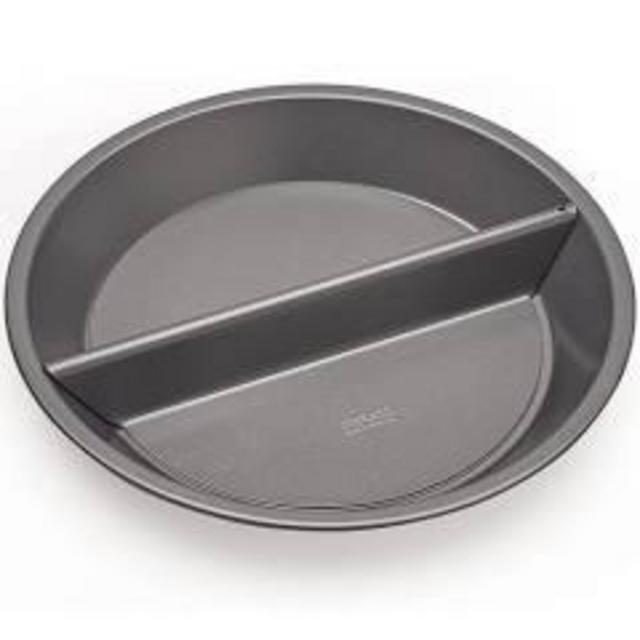 Chicago Metallic Professional Non-Stick Split Decision Pie Pan, 9-Inch, Gray