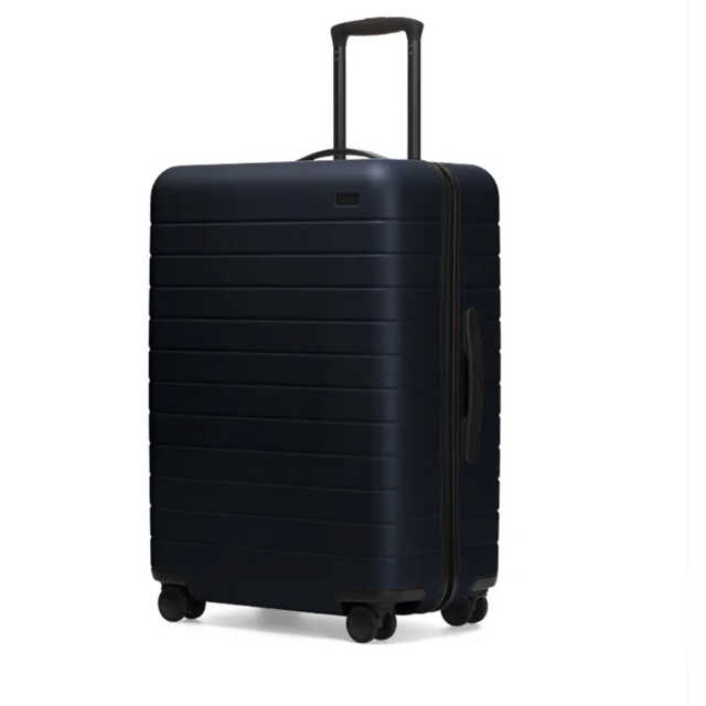 Away Luggage: The Medium [Navy]