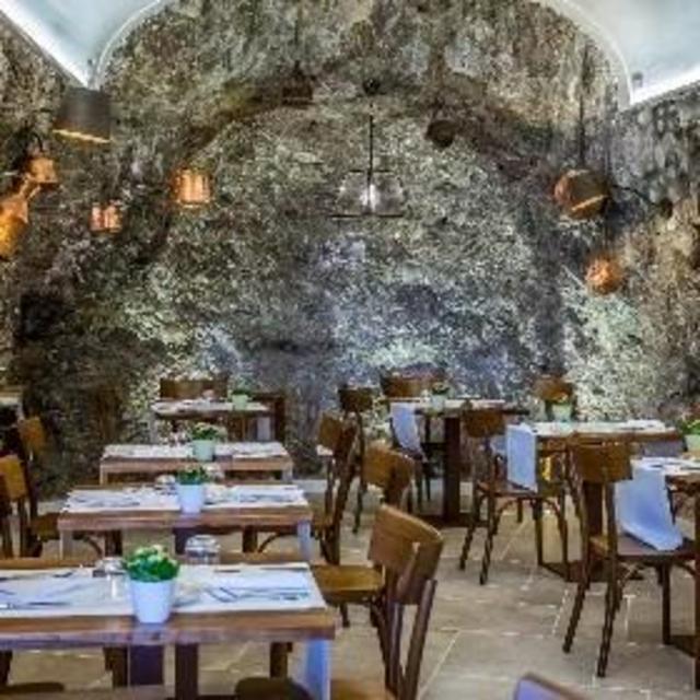 Dinner at Da Vincenzo in Positano