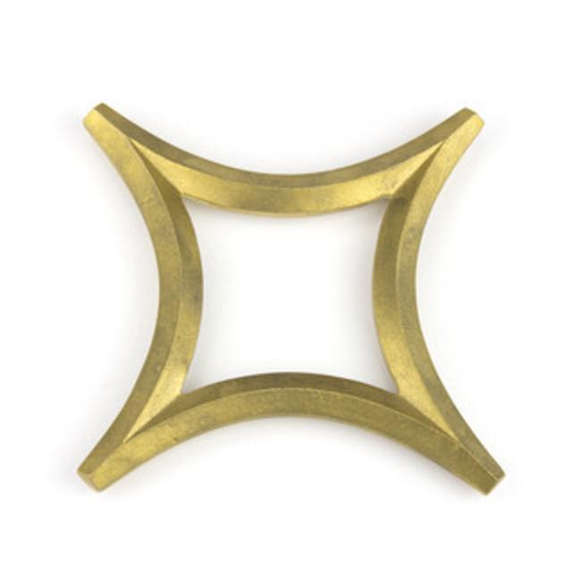 FUTAGAMI BRASS TRIVET, STAR