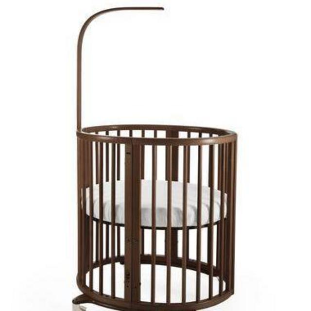 Stokke Extendable Mini Crib in Walnut