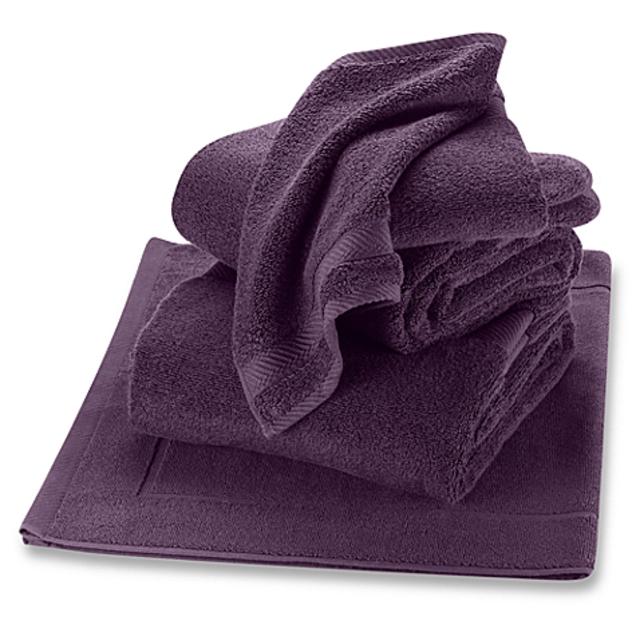 Wamsutta® Duet Hand Towel in Iris