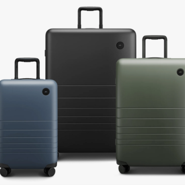Monos luggage set