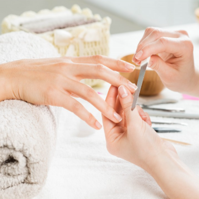 Manicure for Wedding
