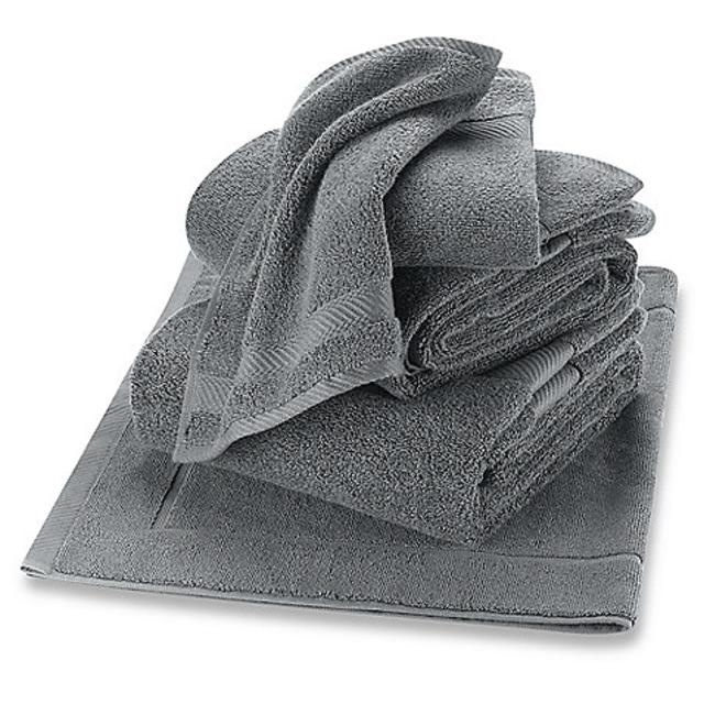 Wamsutta® Duet Bath Towel in Pewter