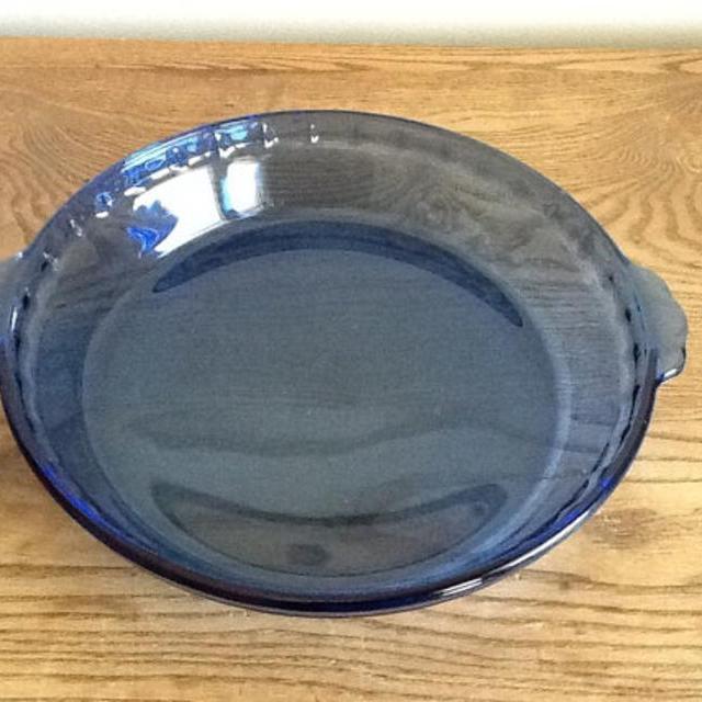 Vintage PYREX Cobalt Blue Pie Plate / #229