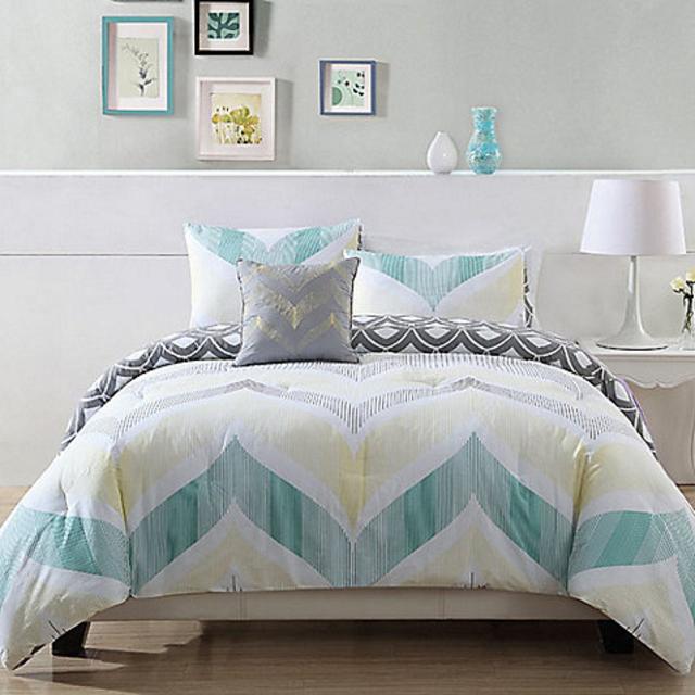 Fine Line Queen Comforter Set