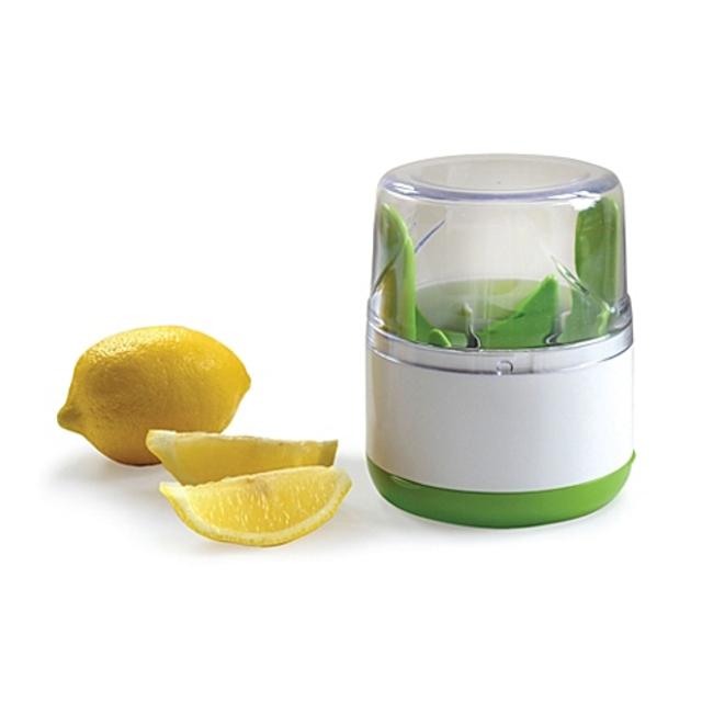 In'aSnap™ Fruit and Vegetable Multi-Wedger in Green