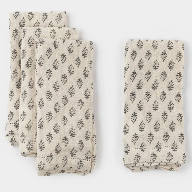Floral Pattern Napkins S/4