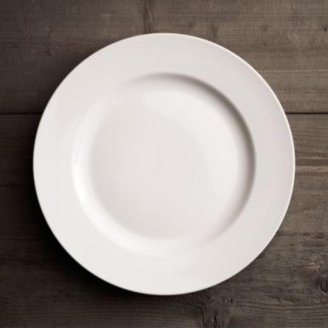 Chinese Porcelain Grand-Rimmed Dinner Plate (Set of 4)