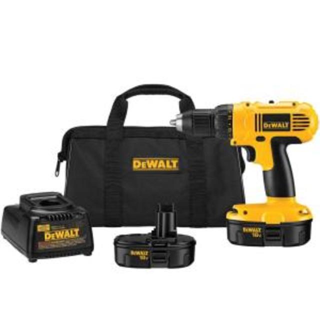 DEWALT 18-Volt Ni-Cad 1/2 in. Compact Drill/Driver Kit