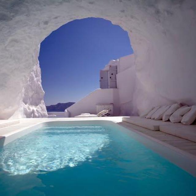 Santorini Cave Hotel