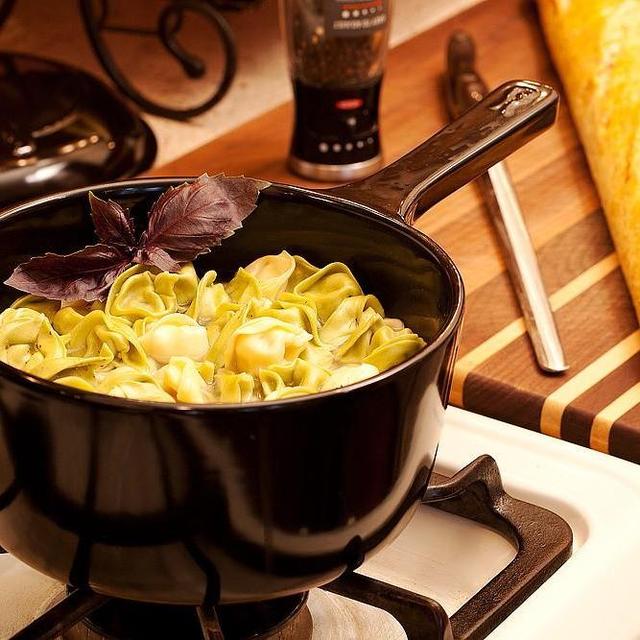 2.5 Qt Traditions 100% Ceramic Saucepan