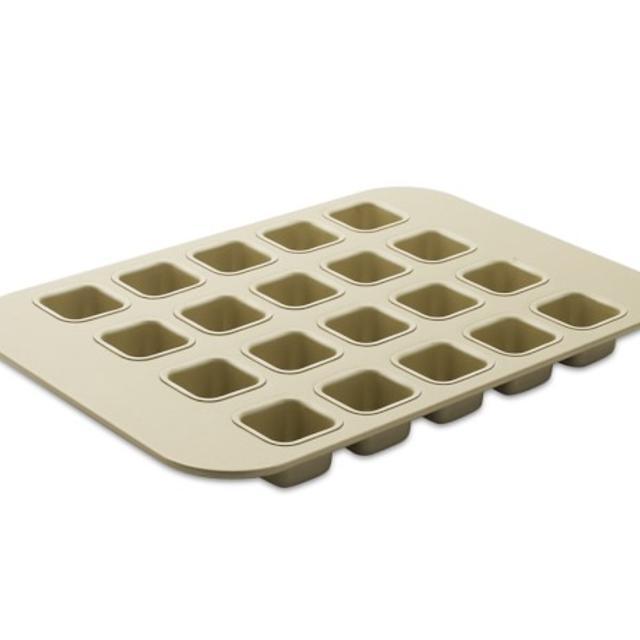 Williams-Sonoma Goldtouch® Nonstick Brownie Bite Pan
