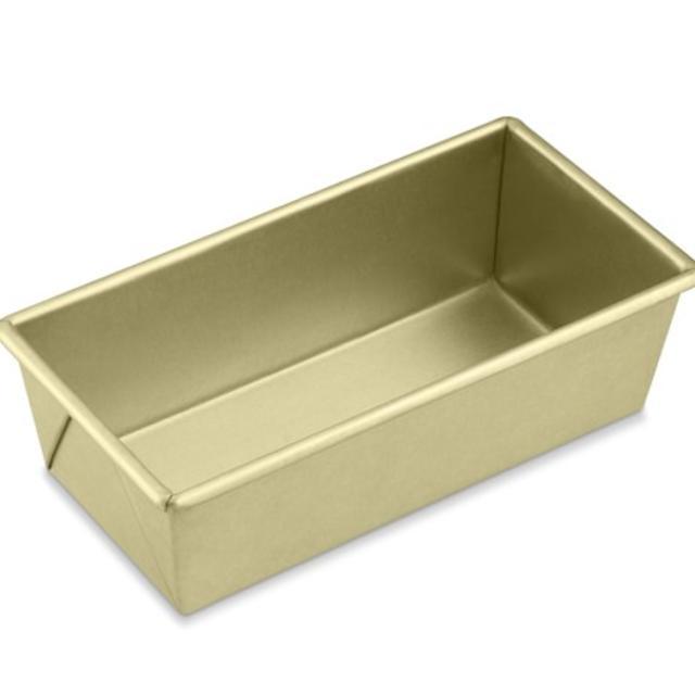 Williams-Sonoma Goldtouch® Nonstick Loaf Pan, 1.5 Lb.