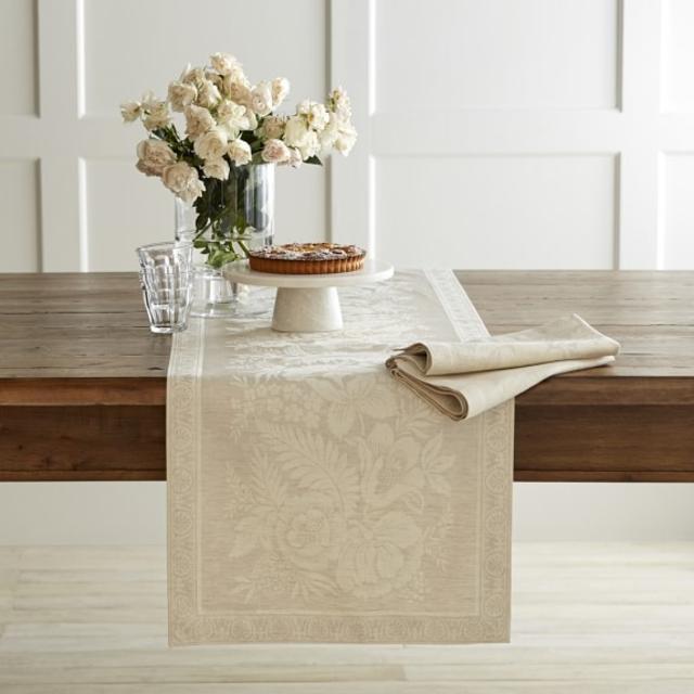 Vintage Floral Jacquard Runner, Natural