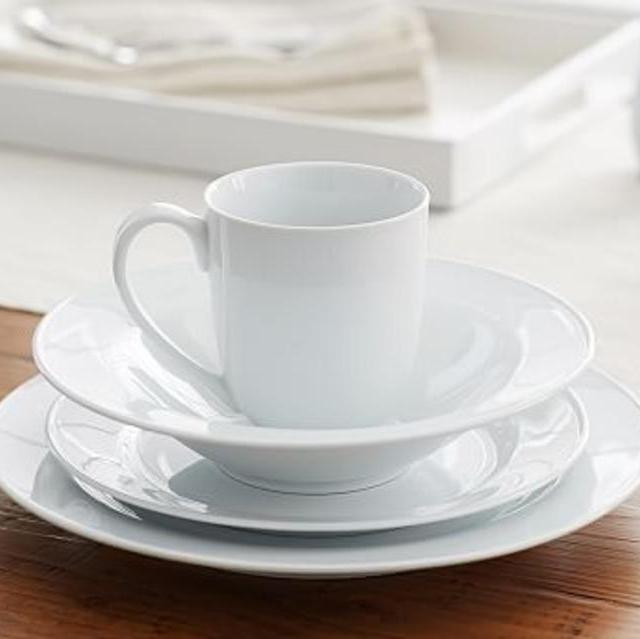 Great White Traditional Dinnerware 16 Piece Set With Soup (Dinner, Salad, Soup, Mug)