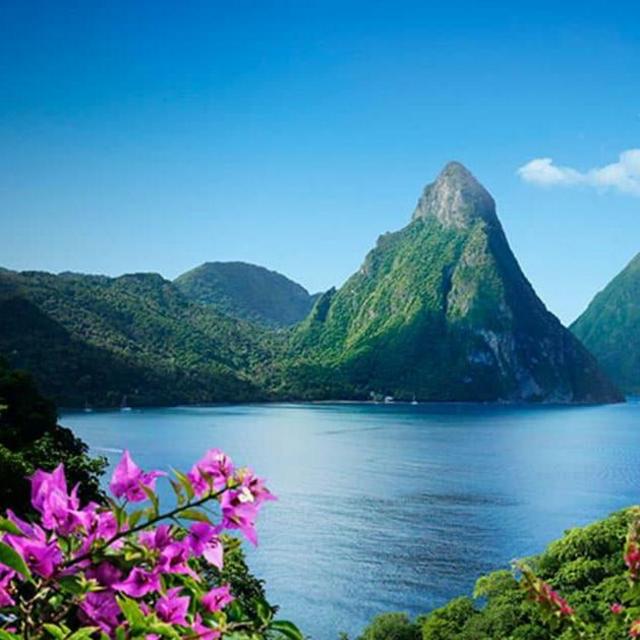 Round Trip Plane Tickets to Saint Lucia