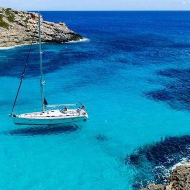 Private day sail around Mallorca