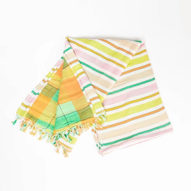 tablecloth | home 22 | cheer