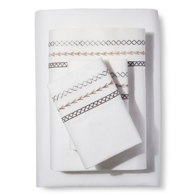 Mudhut Embroidered Sheet Set product details page