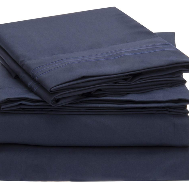 Mellanni Bed Sheet Set - Brushed Microfiber 1800 Bedding - Wrinkle, Fade, Stain Resistant - Hypoallergenic - 4 Piece (Queen, Royal Blue)