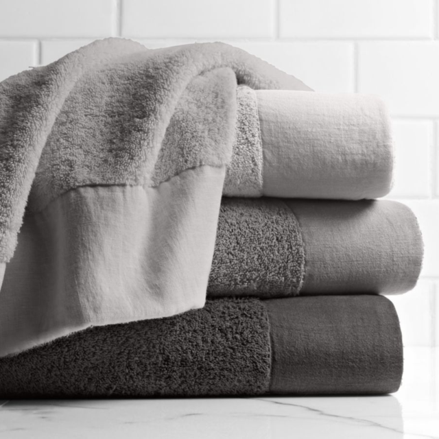 Linen-Bordered Turkish Cotton Towel