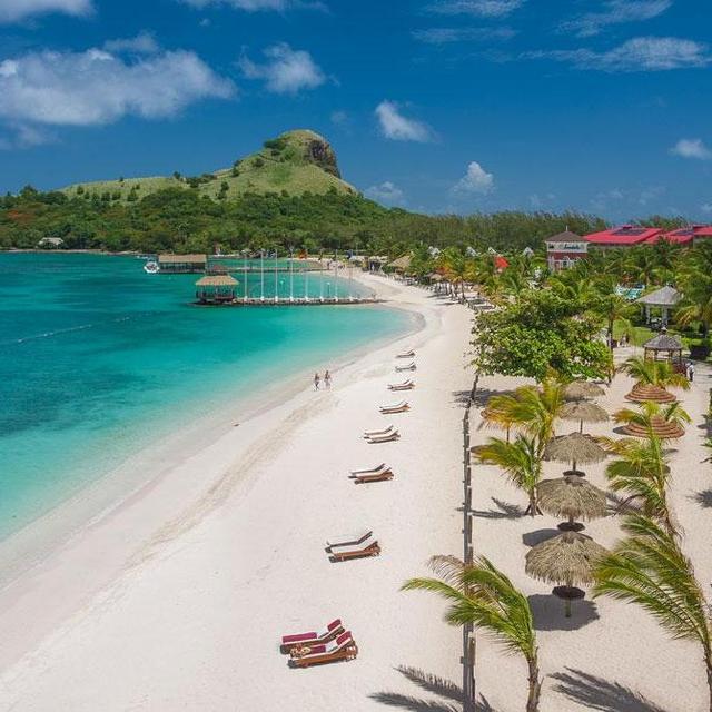 SANDALS GRANDE ST. LUCIAN Room accommodations