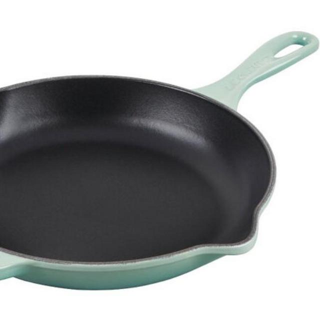 Le Creuset Signature Skillet