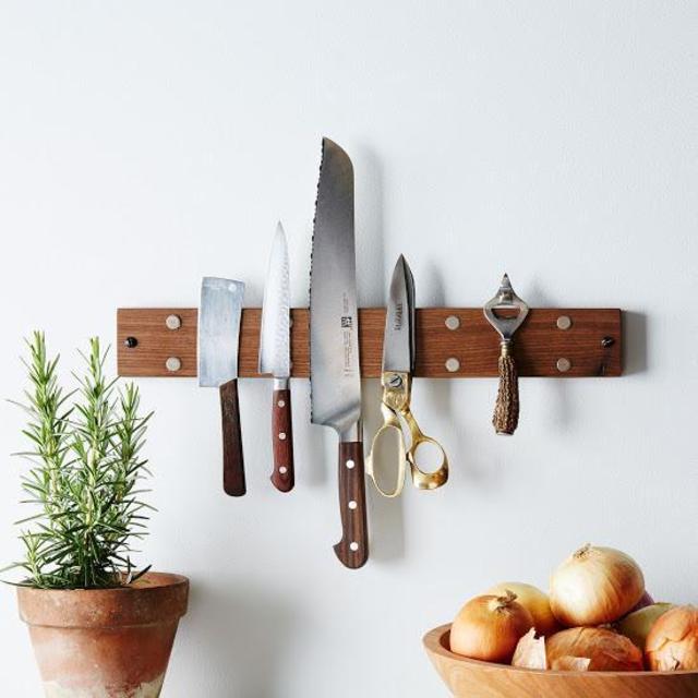 Reclaimed Knife Grabber