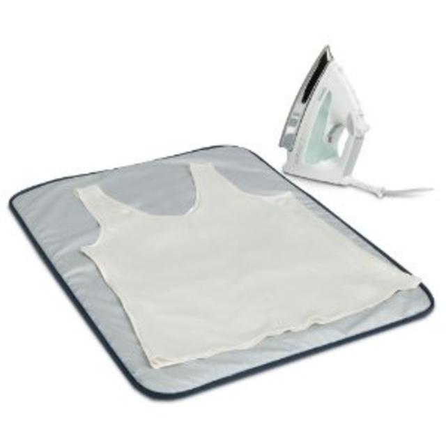 Ironing Blanket (Grey) (21.75"W x 28.25"L)