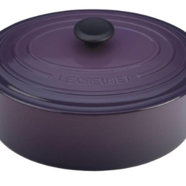 Le Creuset Signature Enameled Cast-Iron 6-3/4-Quart Oval French (Dutch) Oven, Cassis
